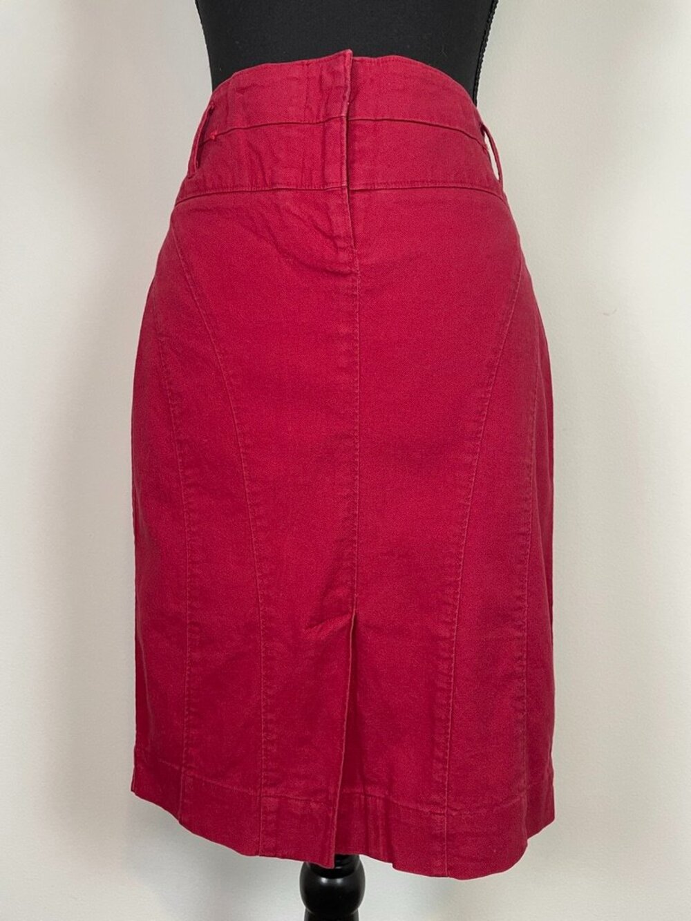 ARDEN B. red fitted stretch cotton skirt, size 0